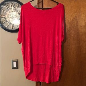 LuLaRoe Vibrant Red Short Sleeve Top Small